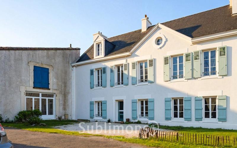 Maison ancienne - 215 m² - 6 pièces