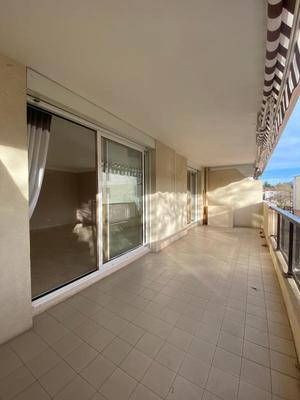 Appartement - 118 m² - 4 pièces