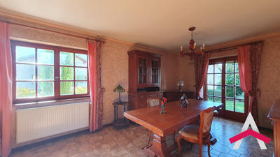 Maison - 196 m² - 7 pièces