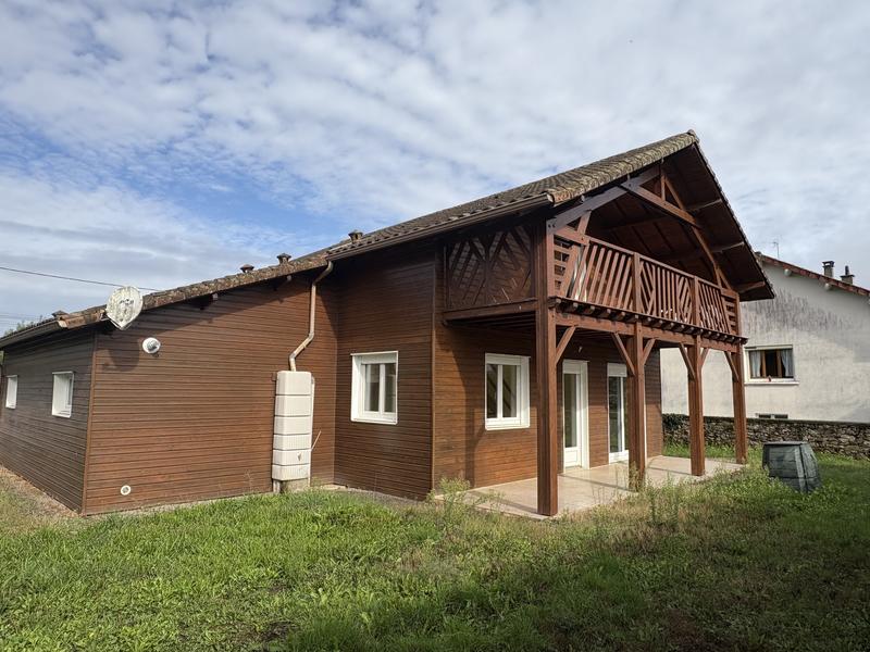 Maison - 88 m² - 4 pièces