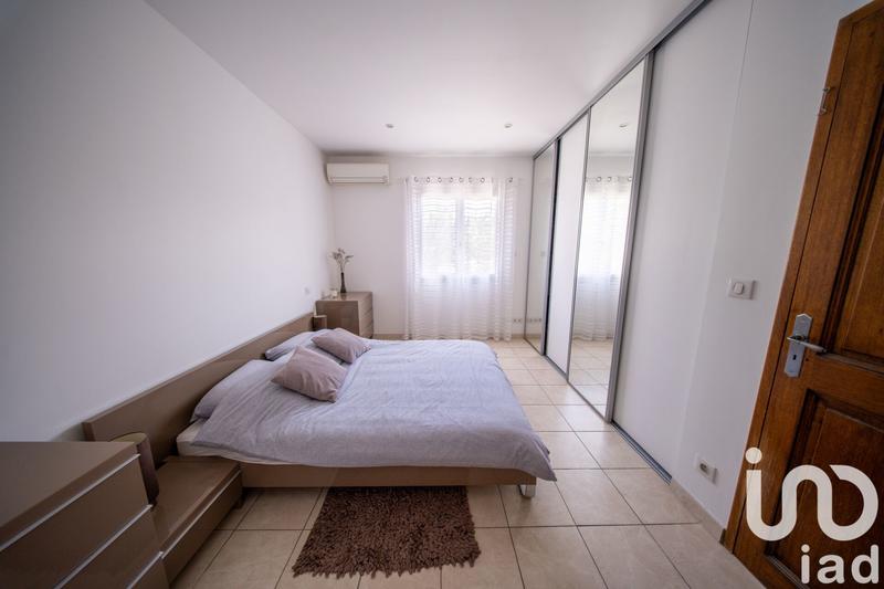 Maison - 261 m² - 6 pièces