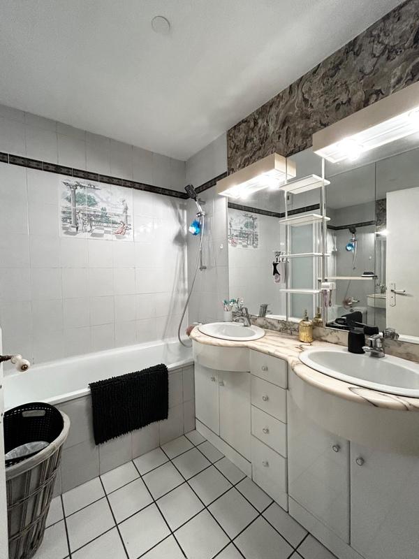 Appartement - 83 m² - 4 pièces