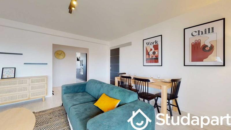 Chambre - 11 m² - 1 pièce