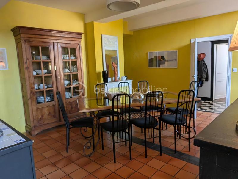 Maison de village - 296 m² - 7 pièces