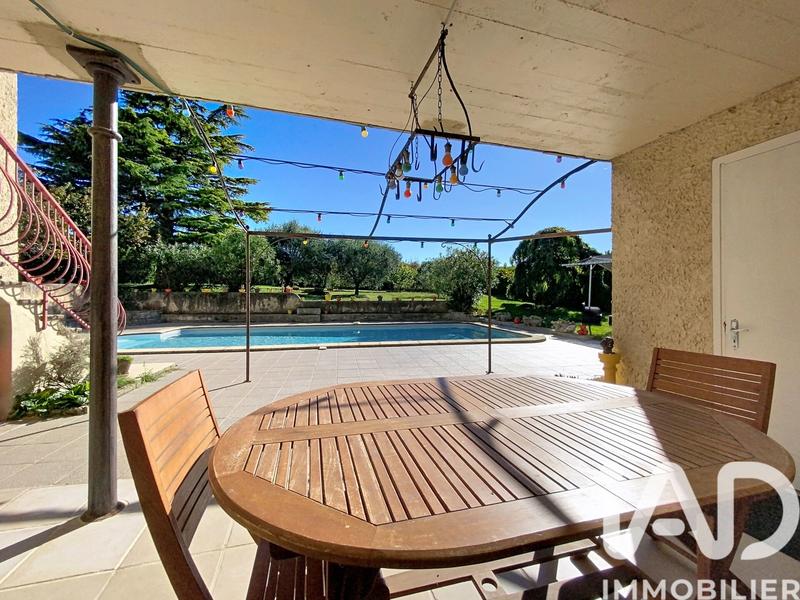 Maison - 210 m² - 7 pièces