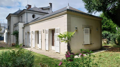 Maison - 230 m² - 7 pièces