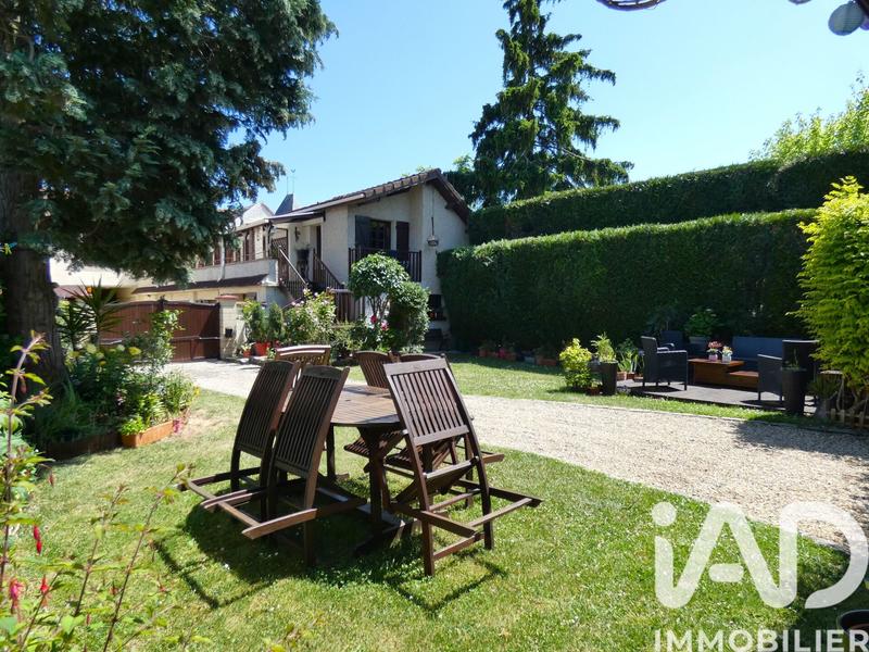 Maison - 131 m² - 6 pièces