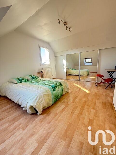 Maison - 94 m² - 5 pièces