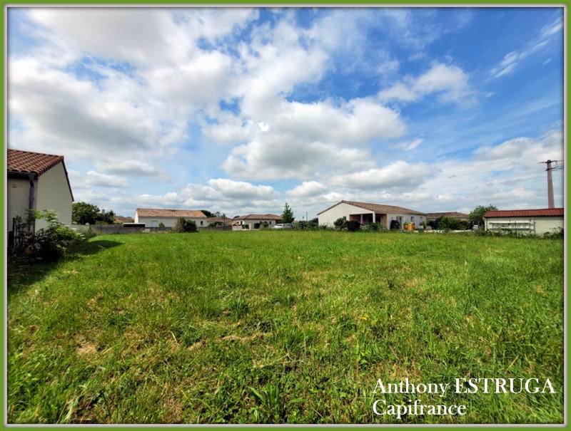 Terrain constructible - 901 m²