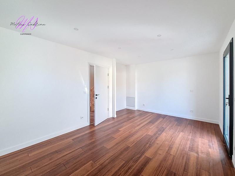 Maison - 123 m² - 4 pièces