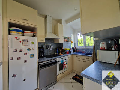 Maison - 94 m² - 5 pièces