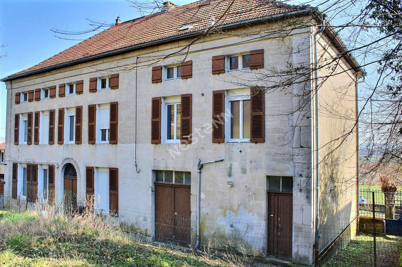 Maison - 204 m² - 9 pièces
