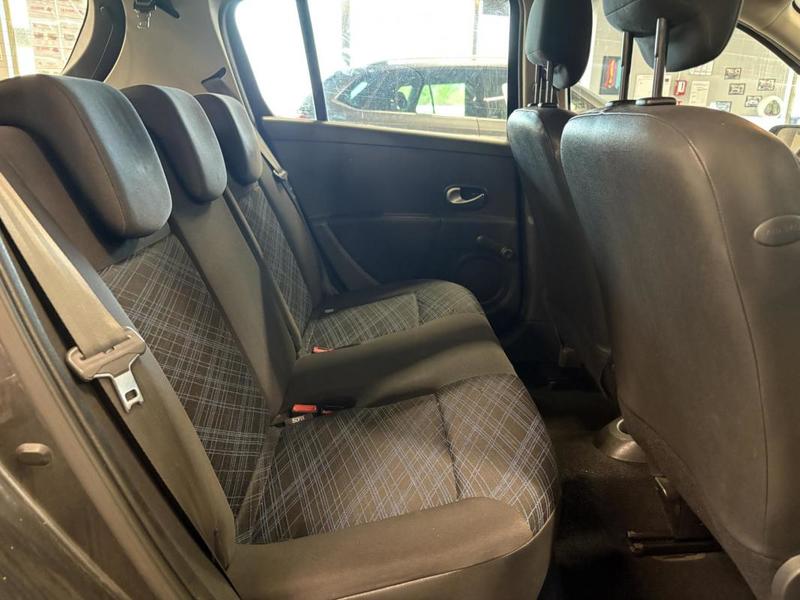 Renault Clio III 1.5 dCi 70 Extrême Foncée Clim Phase 1 / Garantie 12 Mois