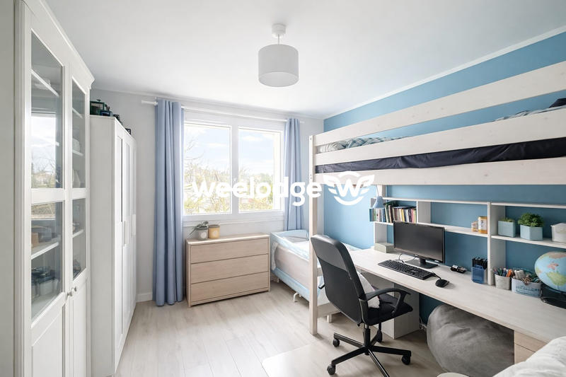 Appartement - 81 m² - 5 pièces