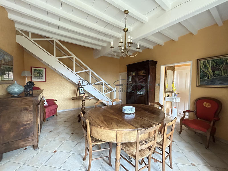 Maison - 140 m² - 6 pièces