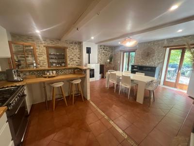 Maison - 178 m² - 5 pièces
