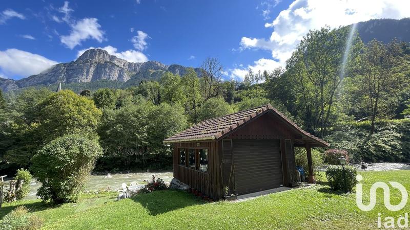 Maison - 547 m² - 8 pièces