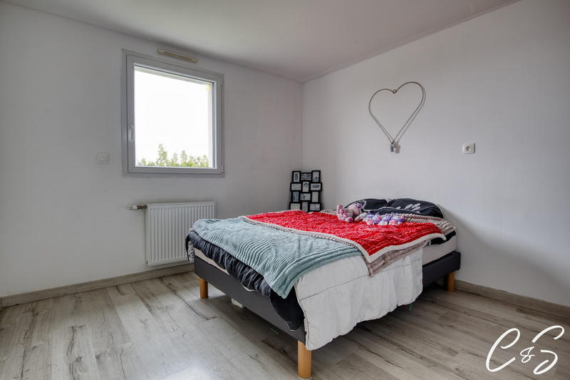 Maison - 90 m² - 4 pièces