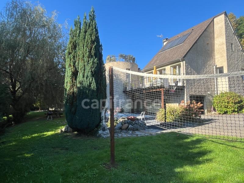 Maison - 472 m² - 15 pièces