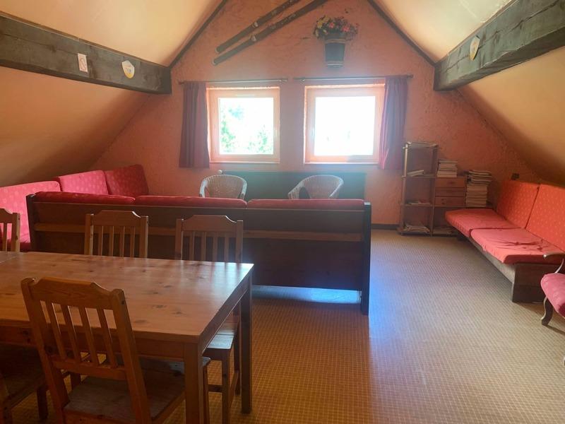 Maison - 329 m² - 11 pièces