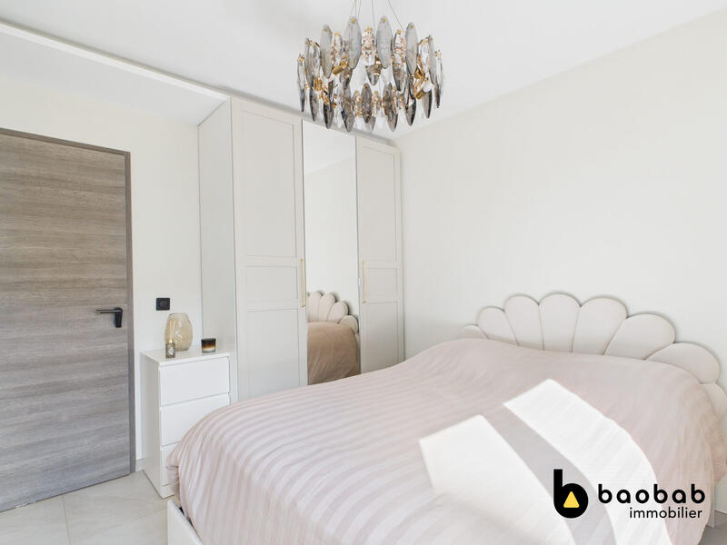 Appartement - 80 m² - 4 pièces