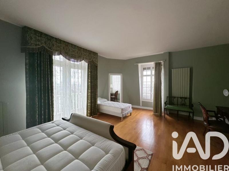 Château - 413 m² - 11 pièces