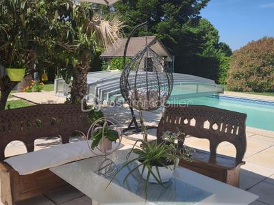 Maison - 171 m² - 8 pièces