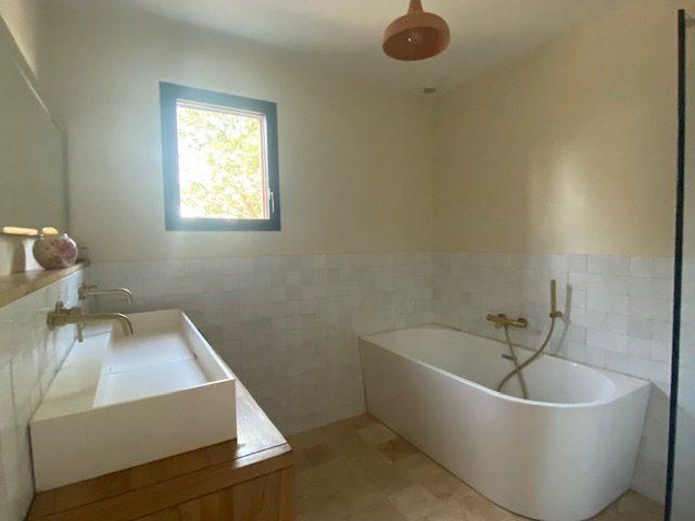 Maison - 145 m² - 5 pièces