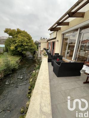 Maison - 135 m² - 9 pièces