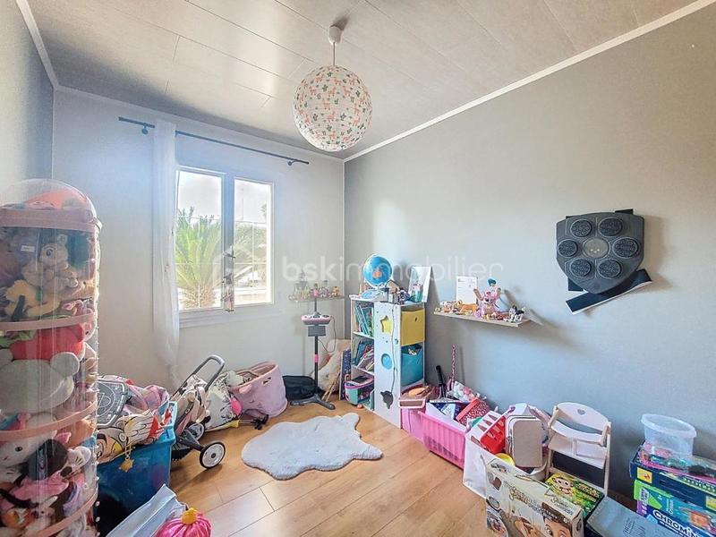 Maison traditionnelle - 82 m² - 5 pièces