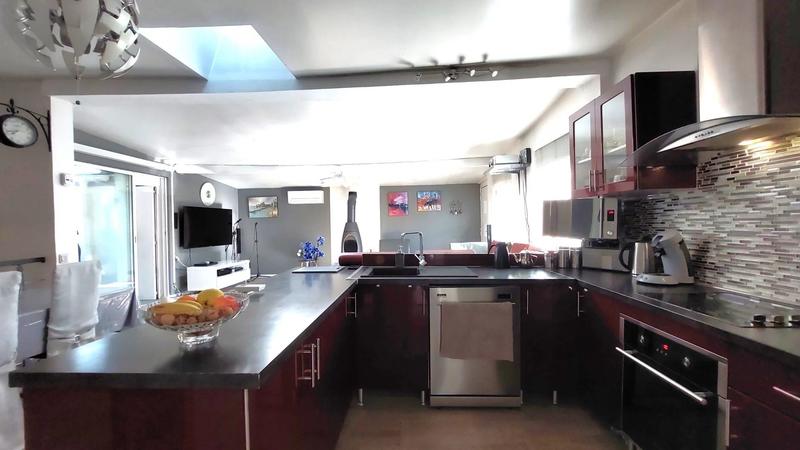 Maison - 98 m² - 3 pièces