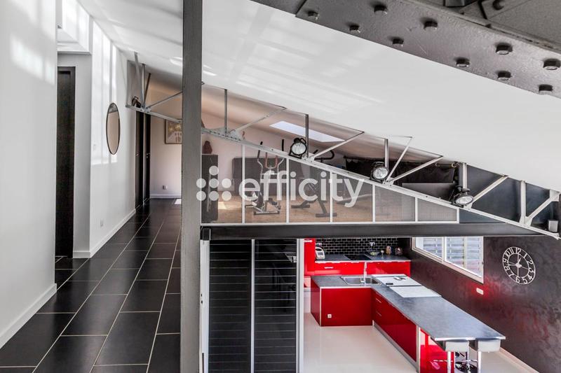 Villa - 260 m² - 9 pièces