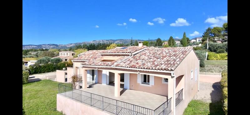 Maison - 107 m² - 4 pièces