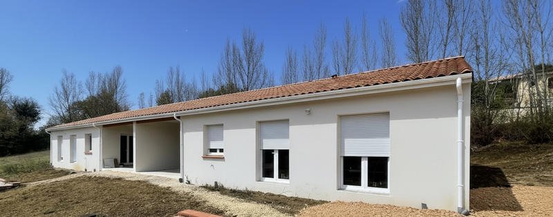 Maison - 96 m² - 4 pièces