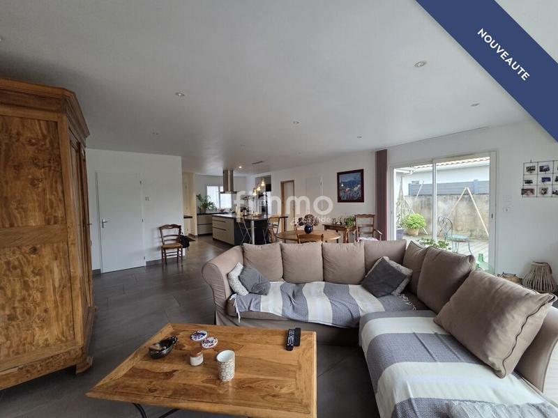 Maison - 112 m² - 5 pièces