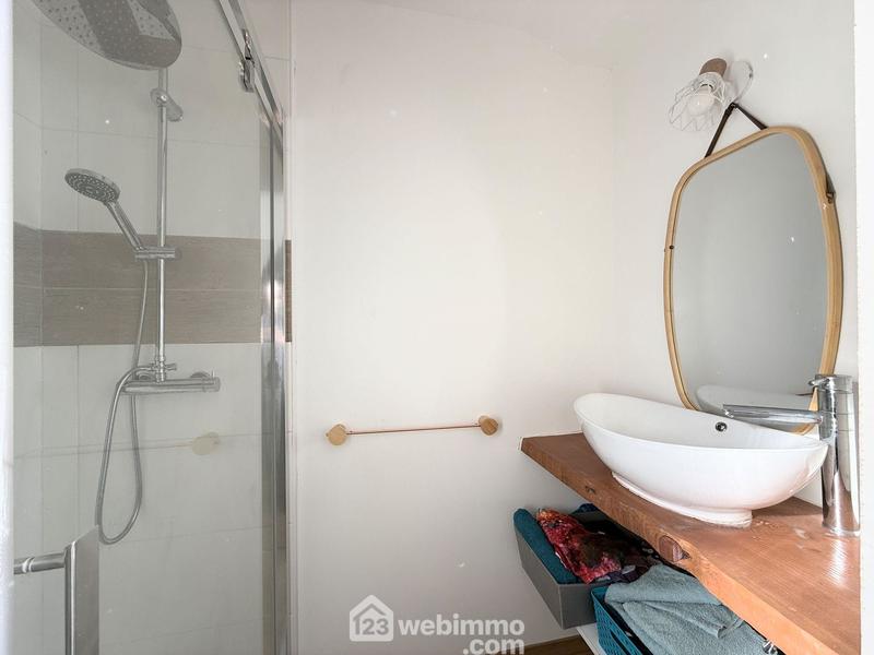 Maison - 90 m² - 5 pièces