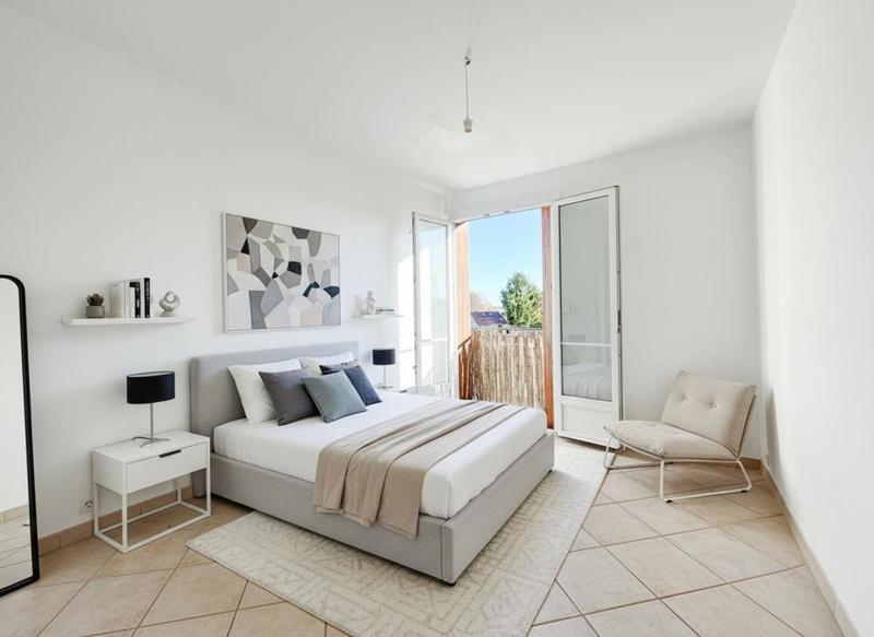 Appartement - 84 m² - 5 pièces