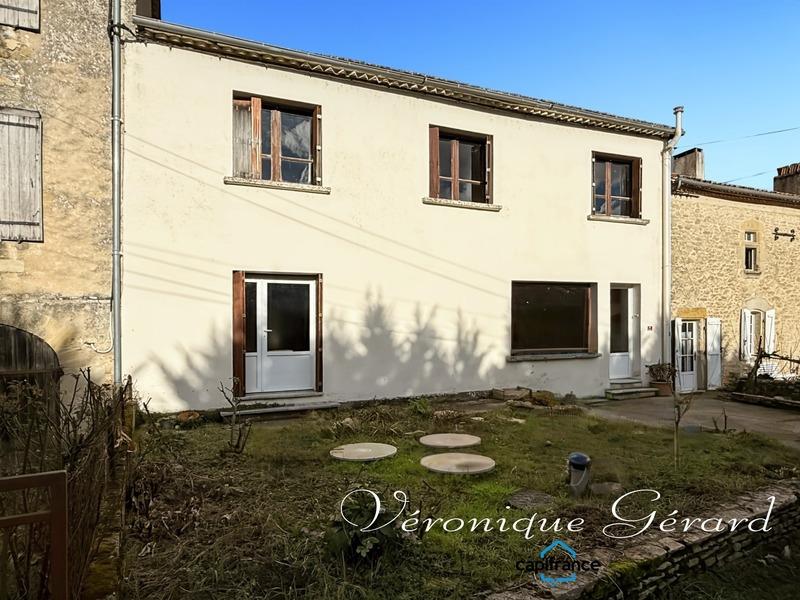 Maison de village - 150 m² - 6 pièces