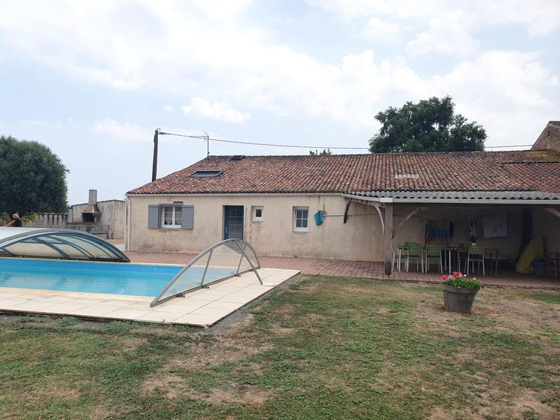 Maison - 197 m² - 5 pièces