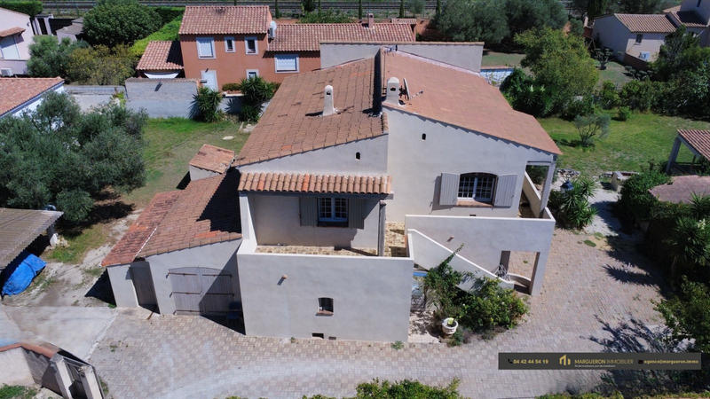 Villa - 180 m² - 4 pièces
