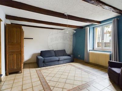 Maison - 180 m² - 8 pièces