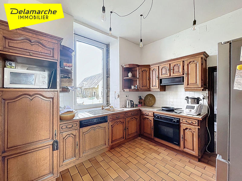 Maison - 249 m² - 9 pièces