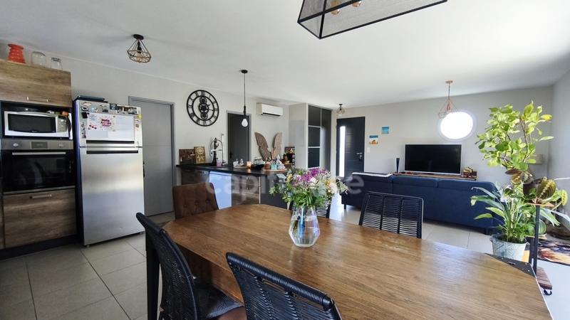 Maison - 90 m² - 4 pièces