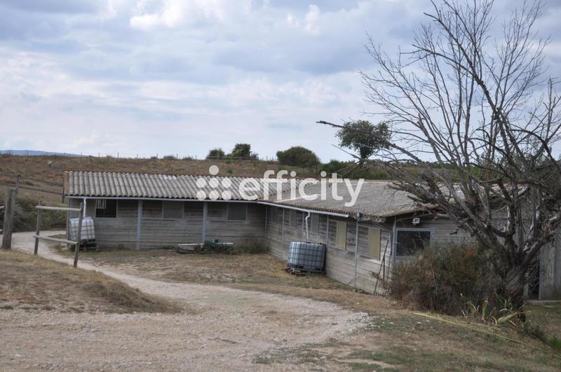 Maison - 400 m² - 13 pièces