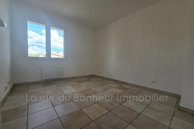 Appartement - 60 m² - 4 pièces