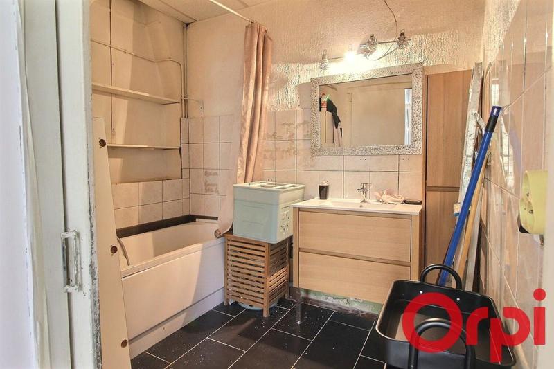 Appartement - 82 m² - 3 pièces