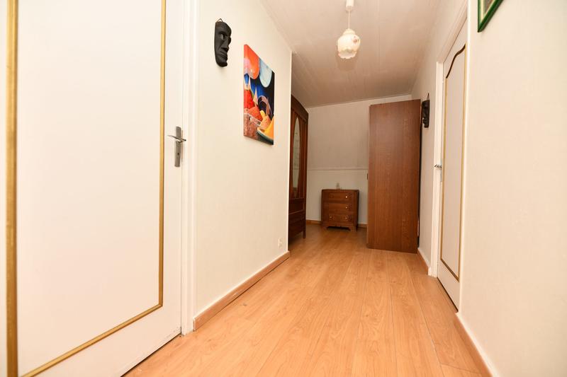 Maison - 177 m² - 6 pièces