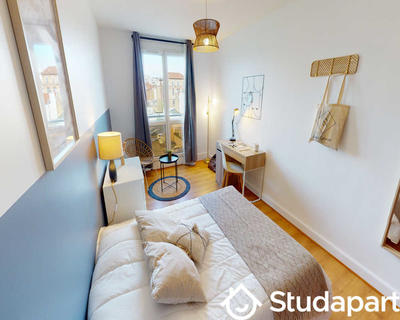 Chambre - 80 m² - 1 pièce