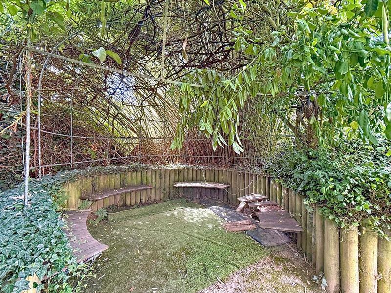 Maison - 163 m² - 8 pièces