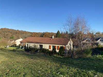 Maison - 106 m² - 5 pièces